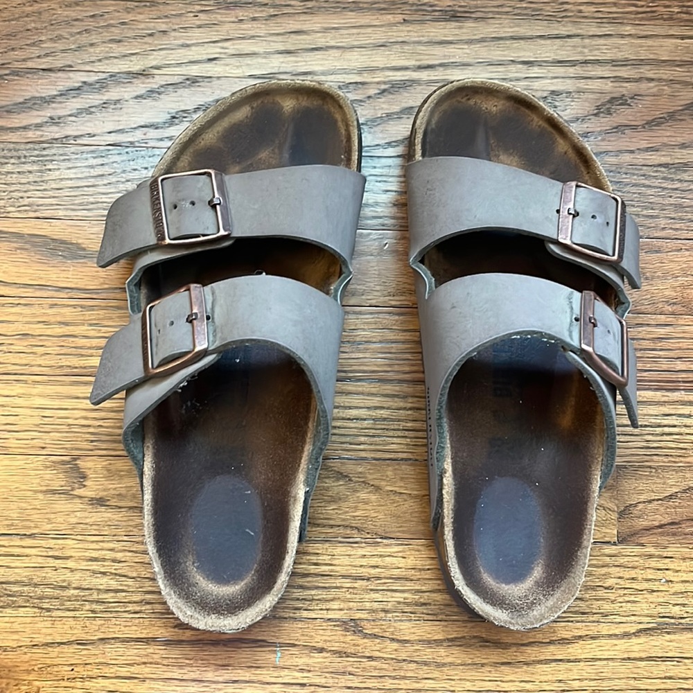 Birkenstock size 38 (7 - 7.5) color is stone
